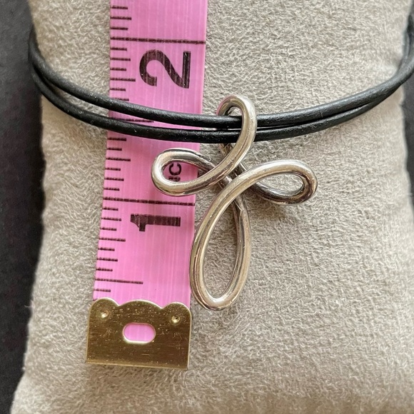 Free form silver cross - Picture 6 of 6